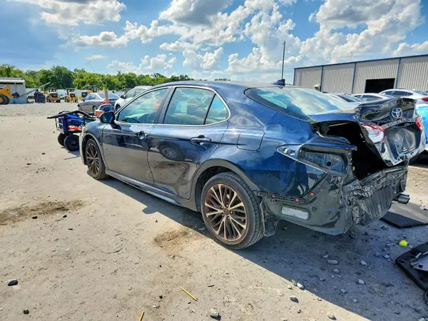4T1B11HK0KU264621 2019 TOYOTA CAMRY - Image 2