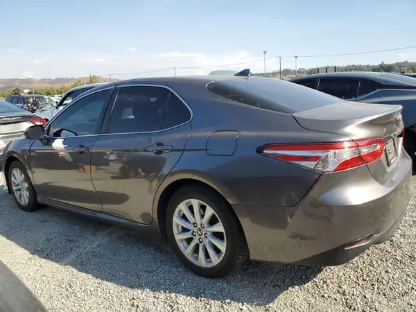 4T1B11HK0KU270421 2019 TOYOTA CAMRY - Image 2