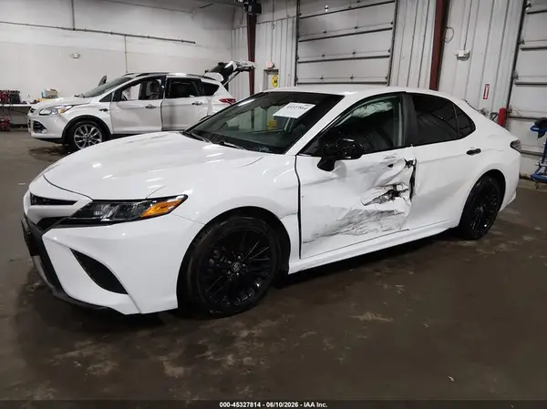 4T1B11HK0KU271455 2019 TOYOTA CAMRY - Image 2