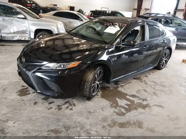 4T1B11HK0KU272475 2019 TOYOTA CAMRY - Image 2