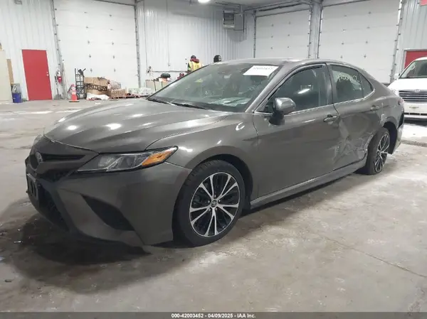 4T1B11HK0KU272508 2019 TOYOTA CAMRY - Image 2