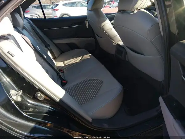 4T1B11HK0KU275635 2019 TOYOTA CAMRY - Image 8