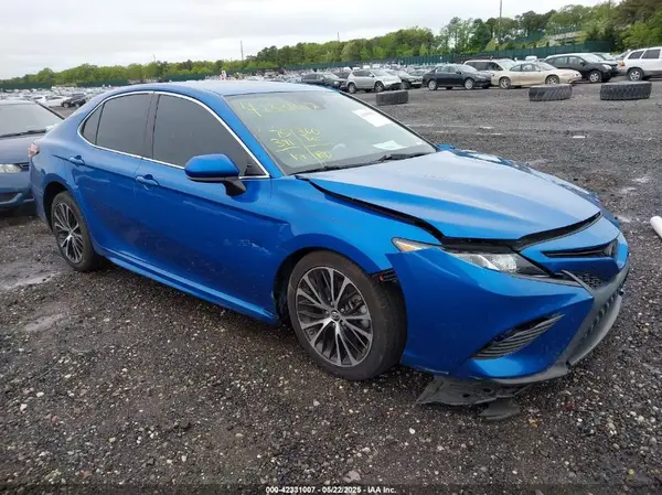 4T1B11HK0KU278079 2019 TOYOTA CAMRY - Image 1