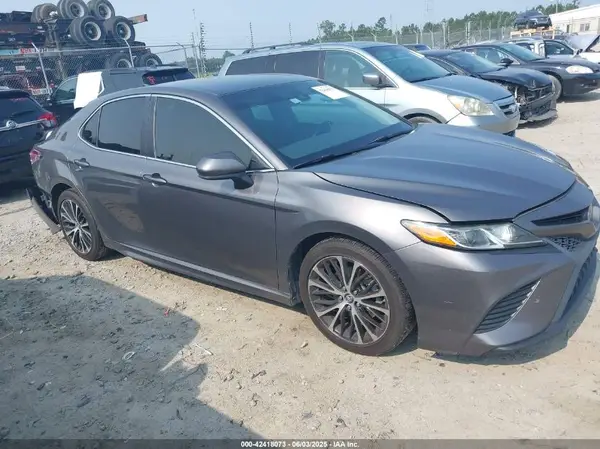 4T1B11HK0KU278969 2019 TOYOTA CAMRY - Image 1