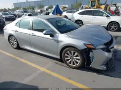 4T1B11HK0KU280687 2019 TOYOTA CAMRY