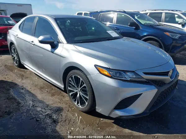 4T1B11HK0KU283170 2019 TOYOTA CAMRY - Image 1