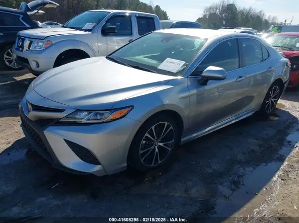 4T1B11HK0KU283170 2019 TOYOTA CAMRY - Image 2
