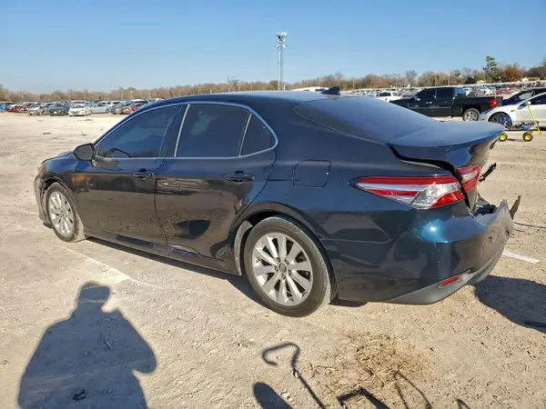 4T1B11HK0KU283492 2019 TOYOTA CAMRY - Image 2