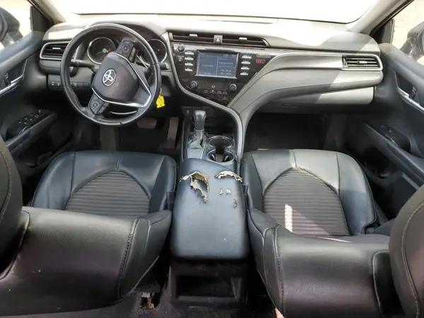 4T1B11HK0KU680099 2019 TOYOTA CAMRY - Image 8