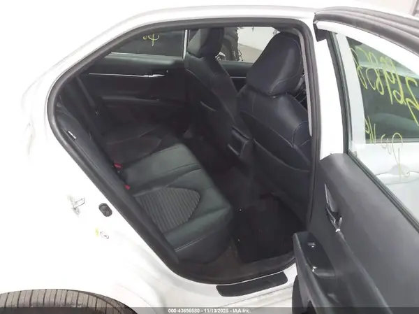 4T1B11HK0KU681799 2019 TOYOTA CAMRY - Image 8