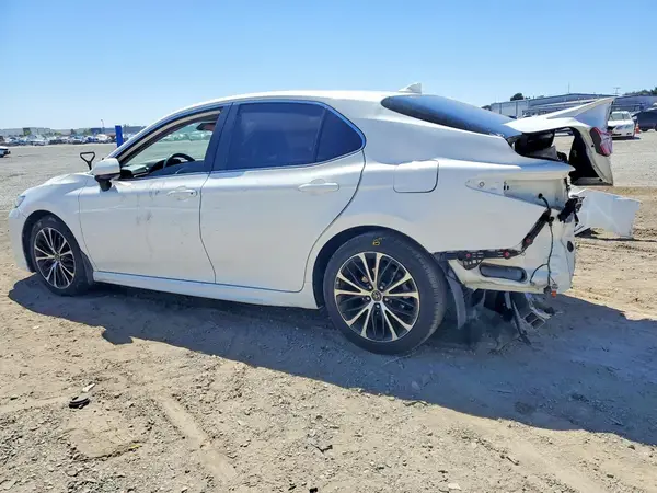 4T1B11HK0KU685609 2019 TOYOTA CAMRY - Image 2