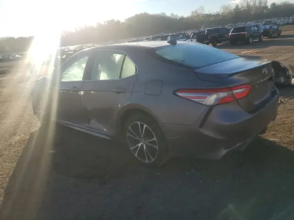 4T1B11HK0KU687845 2019 TOYOTA CAMRY - Image 2