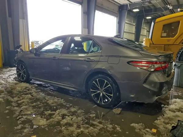 4T1B11HK0KU688185 2019 TOYOTA CAMRY - Image 2