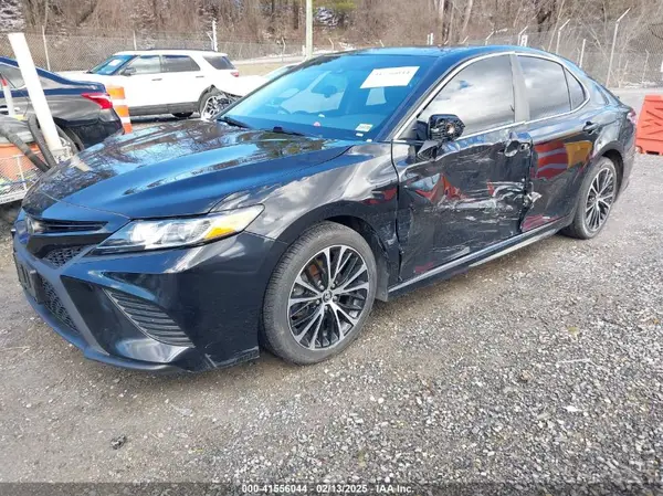 4T1B11HK0KU691233 2019 TOYOTA CAMRY - Image 2
