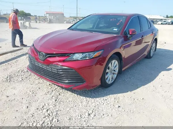 4T1B11HK0KU695346 2019 TOYOTA CAMRY - Image 2