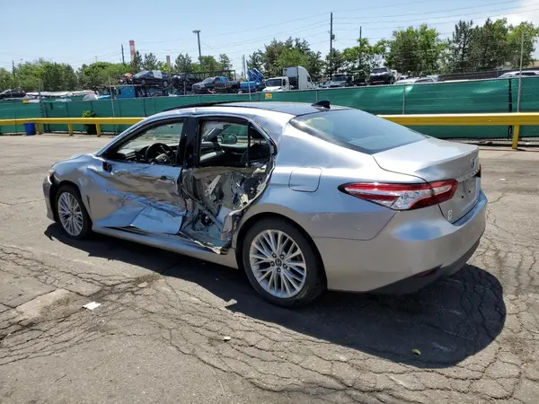 4T1B11HK0KU696254 2019 TOYOTA CAMRY - Image 2