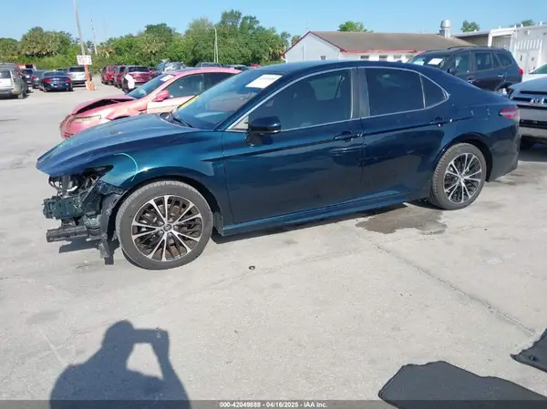 4T1B11HK0KU697016 2019 TOYOTA CAMRY - Image 2