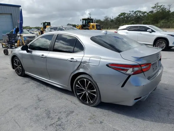 4T1B11HK0KU700559 2019 TOYOTA CAMRY - Image 2