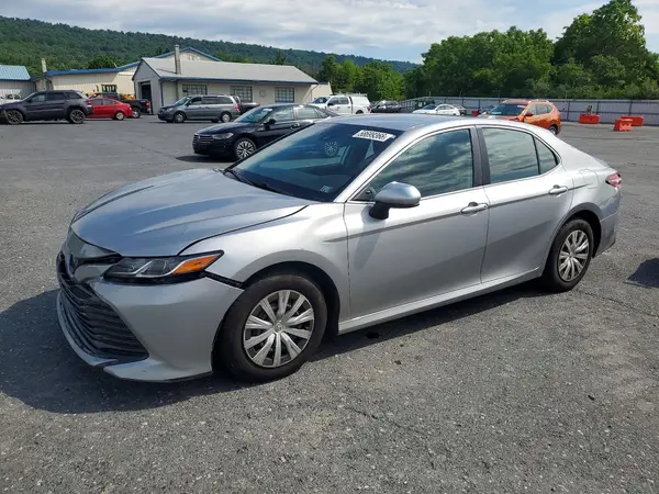 4T1B11HK0KU702926 2019 TOYOTA CAMRY - Image 1