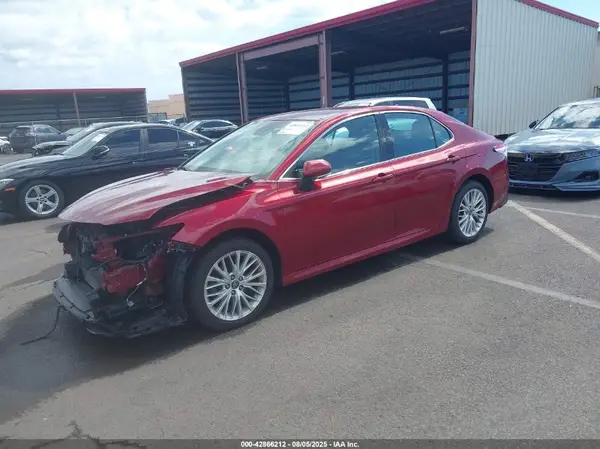 4T1B11HK0KU703607 2019 TOYOTA CAMRY - Image 2