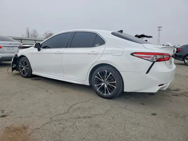4T1B11HK0KU705325 2019 TOYOTA CAMRY - Image 2