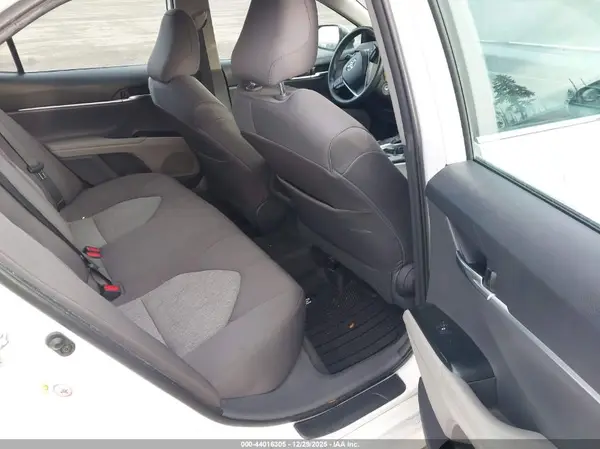 4T1B11HK0KU711187 2019 TOYOTA CAMRY - Image 8