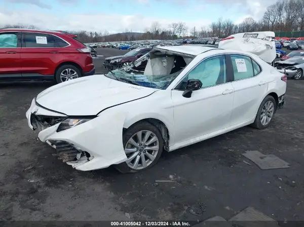 4T1B11HK0KU716048 2019 TOYOTA CAMRY - Image 2