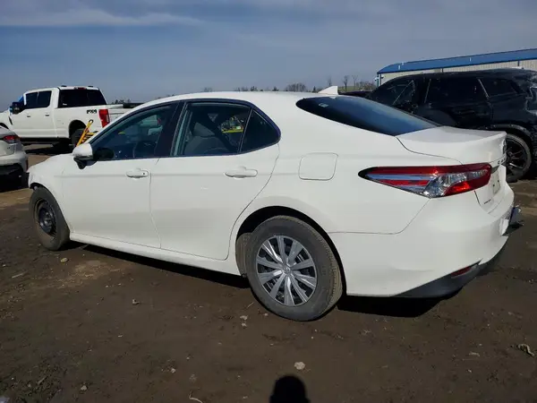 4T1B11HK0KU717782 2019 TOYOTA CAMRY - Image 2