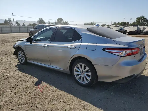 4T1B11HK0KU718060 2019 TOYOTA CAMRY - Image 2