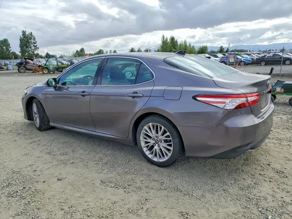 4T1B11HK0KU721234 2019 TOYOTA CAMRY - Image 2