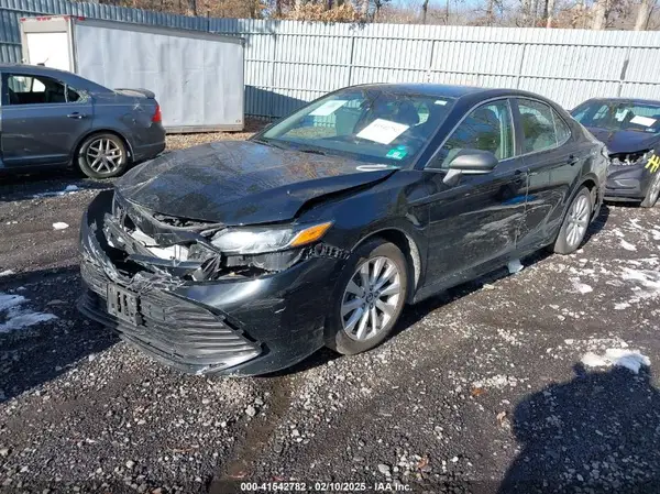 4T1B11HK0KU723386 2019 TOYOTA CAMRY - Image 2