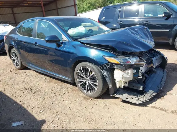 4T1B11HK0KU724134 2019 TOYOTA CAMRY - Image 1