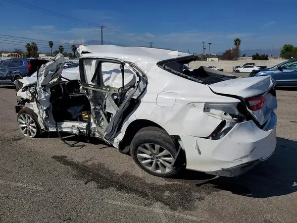4T1B11HK0KU726918 2019 TOYOTA CAMRY - Image 2
