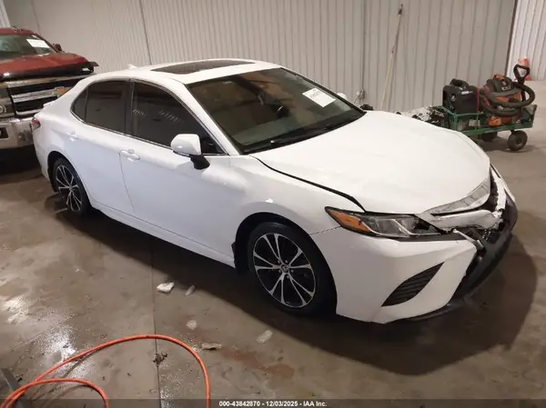 4T1B11HK0KU727308 2019 TOYOTA CAMRY - Image 1