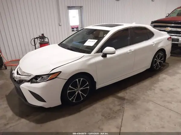 4T1B11HK0KU727308 2019 TOYOTA CAMRY - Image 2