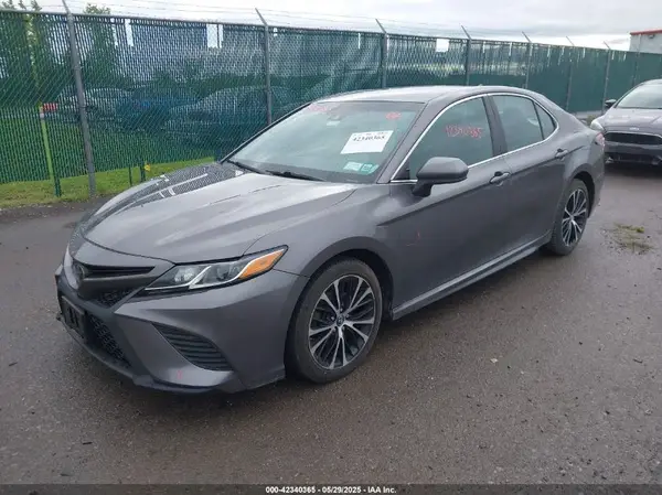 4T1B11HK0KU729303 2019 TOYOTA CAMRY - Image 2