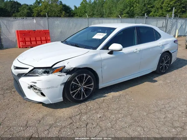 4T1B11HK0KU730600 2019 TOYOTA CAMRY - Image 2