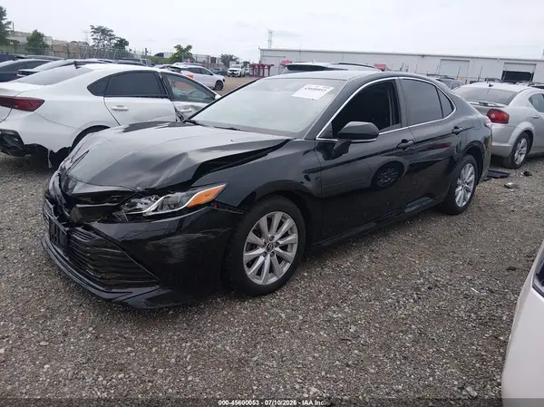 4T1B11HK0KU731164 2019 TOYOTA CAMRY - Image 2