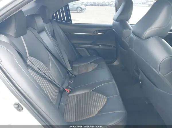 4T1B11HK0KU737157 2019 TOYOTA CAMRY - Image 8