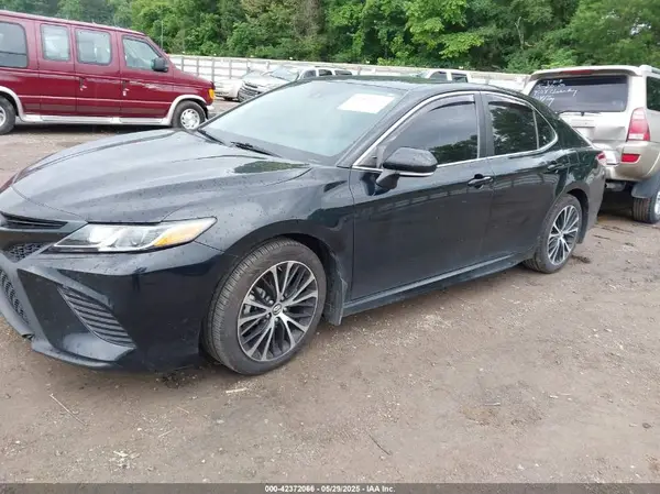 4T1B11HK0KU739121 2019 TOYOTA CAMRY - Image 2