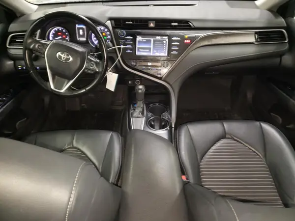 4T1B11HK0KU739975 2019 TOYOTA CAMRY - Image 8