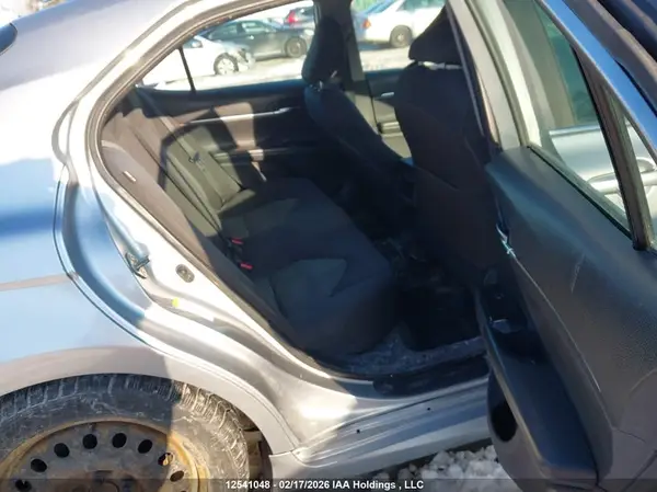 4T1B11HK0KU740575 2019 TOYOTA CAMRY - Image 8