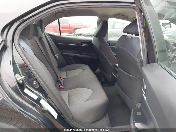 4T1B11HK0KU743637 2019 TOYOTA CAMRY - Image 8
