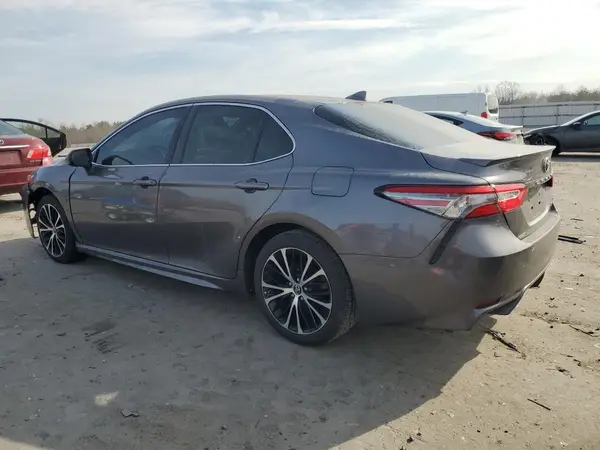 4T1B11HK0KU746117 2019 TOYOTA CAMRY - Image 2