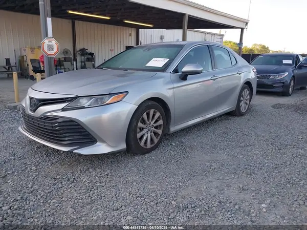 4T1B11HK0KU751513 2019 TOYOTA CAMRY - Image 2