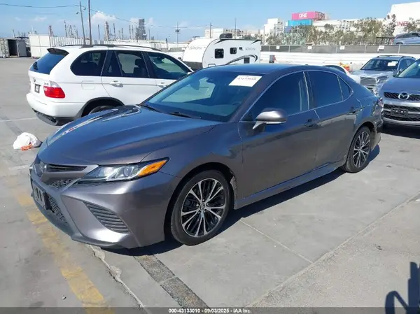 4T1B11HK0KU751964 2019 TOYOTA CAMRY - Image 2