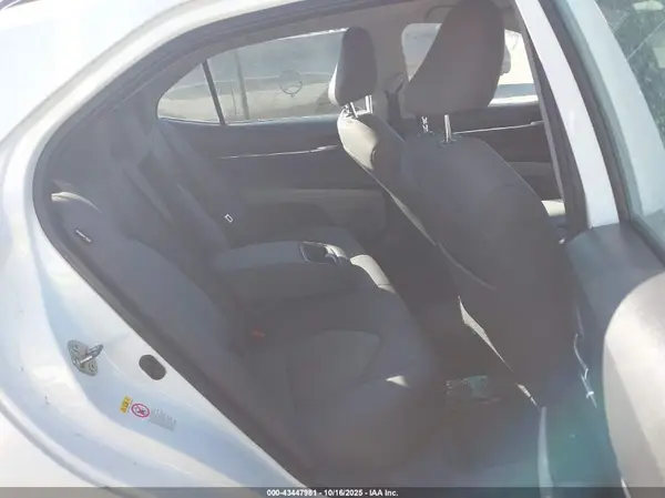 4T1B11HK0KU754217 2019 TOYOTA CAMRY - Image 8