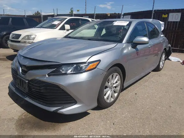 4T1B11HK0KU755318 2019 TOYOTA CAMRY - Image 2