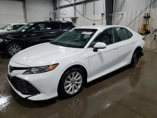 4T1B11HK0KU759529 2019 TOYOTA CAMRY - Image 1