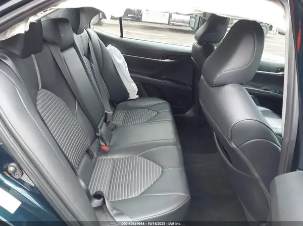 4T1B11HK0KU760549 2019 TOYOTA CAMRY - Image 8